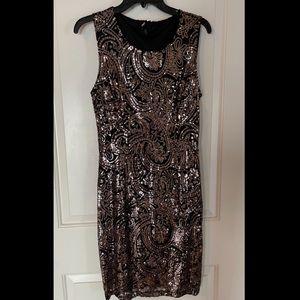 Lily & Lola Sequin Dress Beautiful! Size M